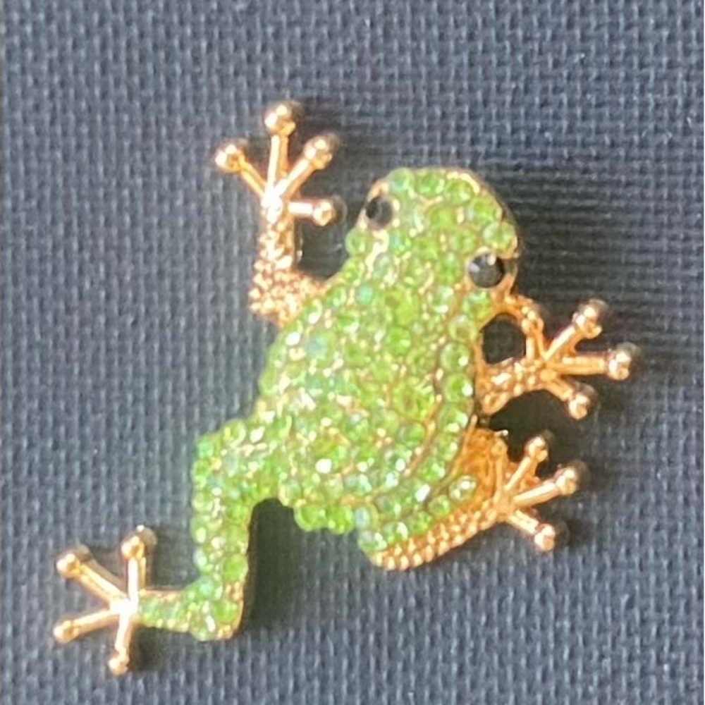 Green and Gold Lizard Brooch